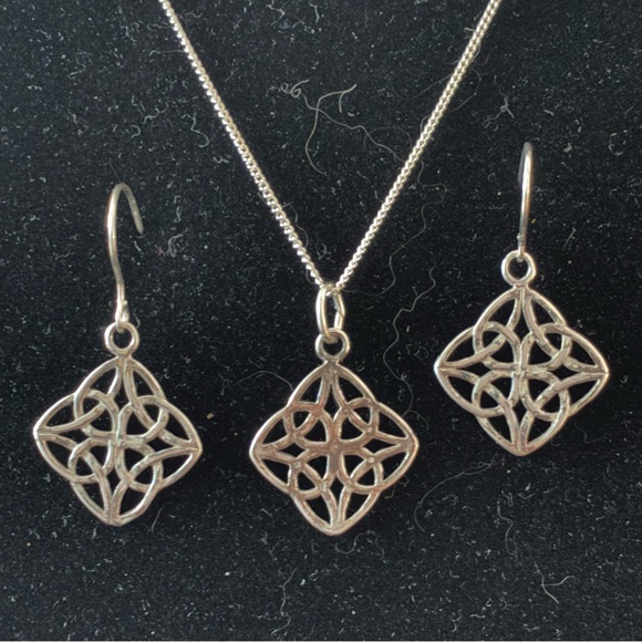 Jewelry - Vintage 925 Silver Celtic Knot Necklace Pendant & Earrings